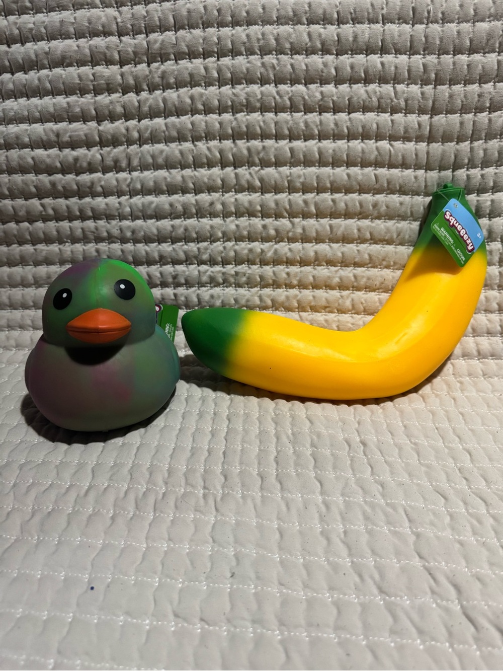 Squeeezy Banana & Duck